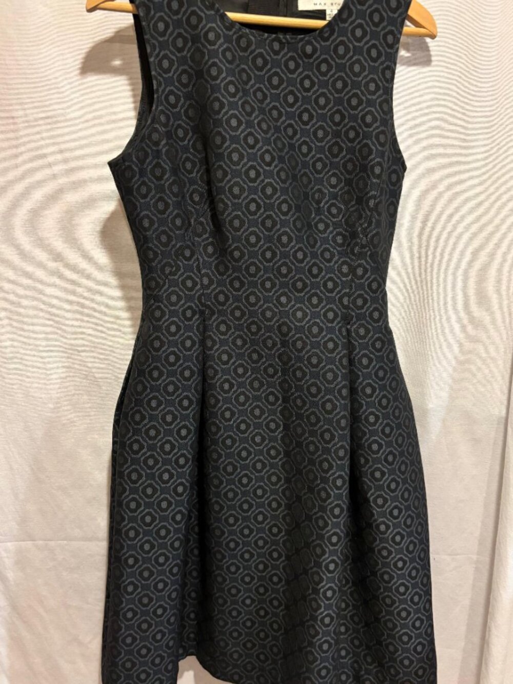Max Studio Textured Fit & Flare Dress – Size 4